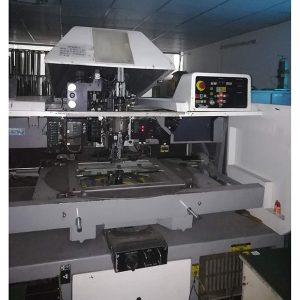 ثقب عابر pth بما في ذلك إدخال DIP ولحام